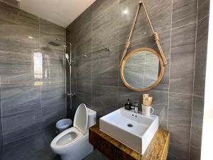 OYO 1193 Huynh Gia Hotel