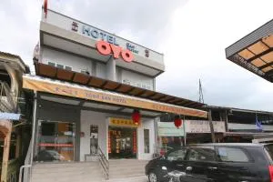 OYO 89915 East Mount Hotel - Pontian Besar