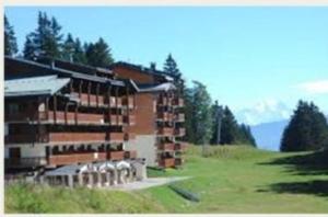 Appartement 5 personnes en station Savoie Grand Revard au pied des pistes