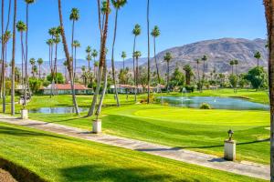 Rancho Las Palmas Golf Escape