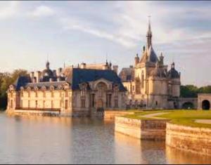 Superbe appartement terrasse Chantilly Bois saint Denis