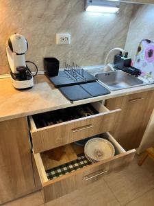 Good Mood Studio in Green Life First Line