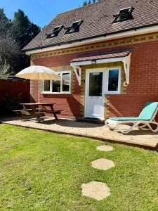 Honey Cottage - Totland