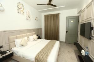 HOTEL Elegance 5 min walk from Golden Temple