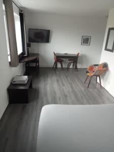 Appartements Le Fitness & Business Studio - Airbus -Piscine Spa : photos des chambres