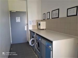 Appartements Le Fitness & Business Studio - Airbus -Piscine Spa : photos des chambres