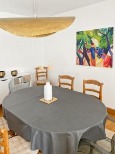 App 94 m2, balcon, ascenseur, 2 ch, 4 couchages