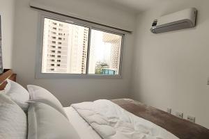 Apto c sacada próx Ayrton Senna