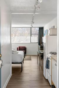 Studios On 25th by BCA Furnished Apartments Studio 10 J