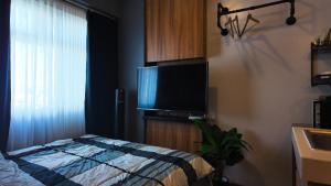 Studio near SM Megamall 400MBPS Netflix Disney HBO