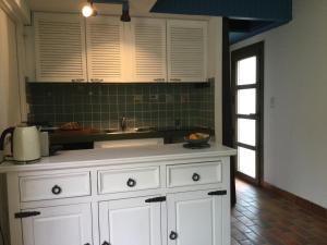 Bastidon provençal dans domaine naturiste