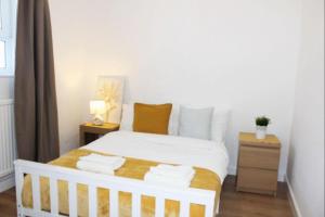 Modern 2 bed room Near Vauxhall, Bright & Well-Connected