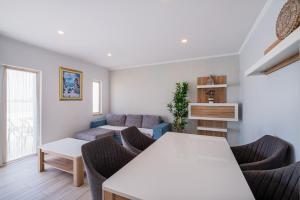 Azinhais Apartment - Heart of Oura