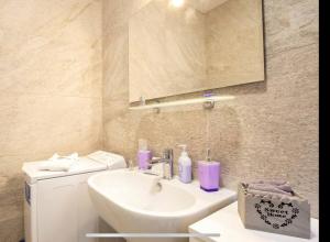 Stylish suite close by Trastevere and city life