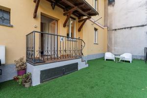 La Bella Vita Bergamo with free private parking