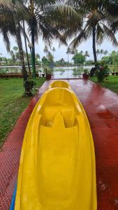 Top Yard Pool Villa & Kayaking