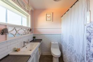 Scenic View Estate with Pool & Hot Tub