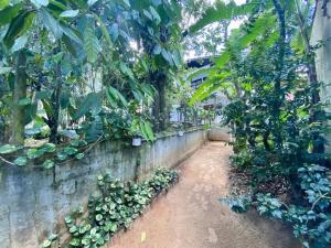 Kitnet próxima à praia em Camburi