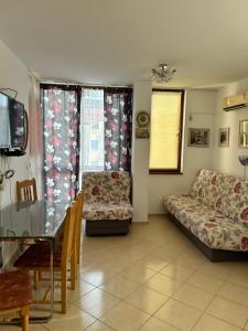 Апартамент в Риф 2