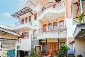 OYO 94118 Homestayque Syariah