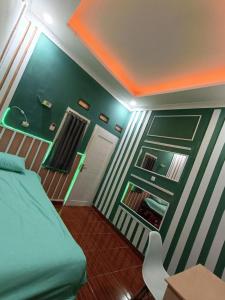 OYO Life 93158 Kost Asaka