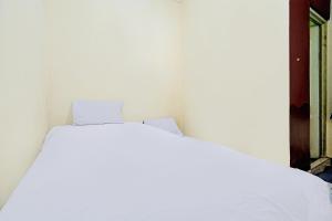 OYO Life 92546 Kost Merah Bojongsoang Syariah