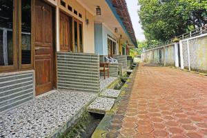 OYO 90369 An Nur Family Homestay Syariah