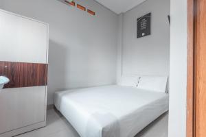 OYO Life 2335 Kos 89