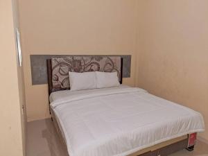 OYO Life 93590 Penginapan Palapa 10 Syariah