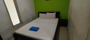 Hotel O Wisma Aluh AmbakNearPantai batu lima Asbullah tmbngn