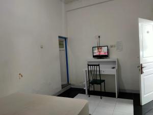 Hotel O Wisma Aluh AmbakNearPantai batu lima Asbullah tmbngn
