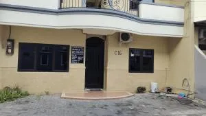 OYO 90870 C16 Siwalankerto Syariah - Siwalapkerto