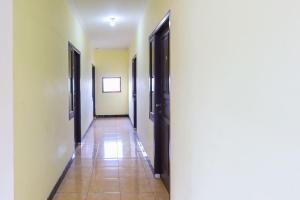 OYO Life 2590 Kost Assirot