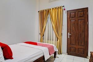 OYO 92638 Jr Residence Syariah