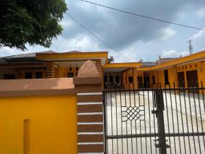 Hotel O Neva Guest House SyariahNearWaduk Cipta Karya