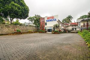 OYO Life 90071 Paralayang View