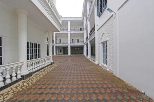 Capital O 92105 Ashanti Inn