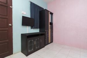 OYO Life 2466 Galaxy Kost