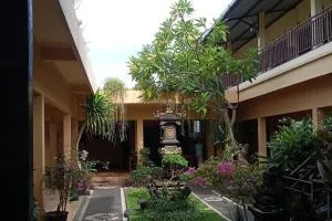 OYO 93759 Yume Guest House Near SDN 4 Batulayar - Midang