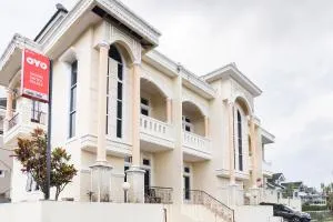 SPOT ON 2950 Grand Suites Palace Syariah - Cibadak