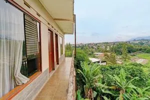 Super OYO Capital O 91810 Hotel Balebat 2 - Padasul