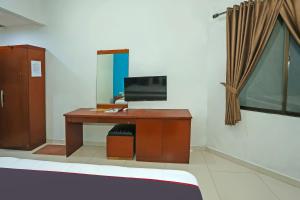 Townhouse OAK Hotel Fiducia Pasar Minggu