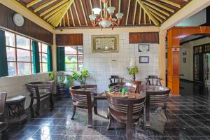 OYO 1984 Hotel Istana Family Syariah