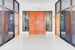 OYO Life 89990 Kost Waterfront 75 Sub