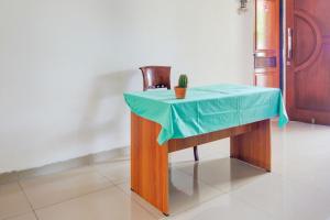 OYO Life 89990 Kost Waterfront 75 Sub