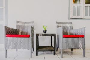 OYO Life 2638 Hotel Raya