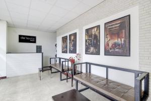 OYO Life 90388 Deleota