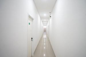 OYO 443 Hotel Barlian