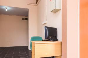 OYO Life 2583 Kost Anggun