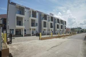 OYO 443 Hotel Barlian